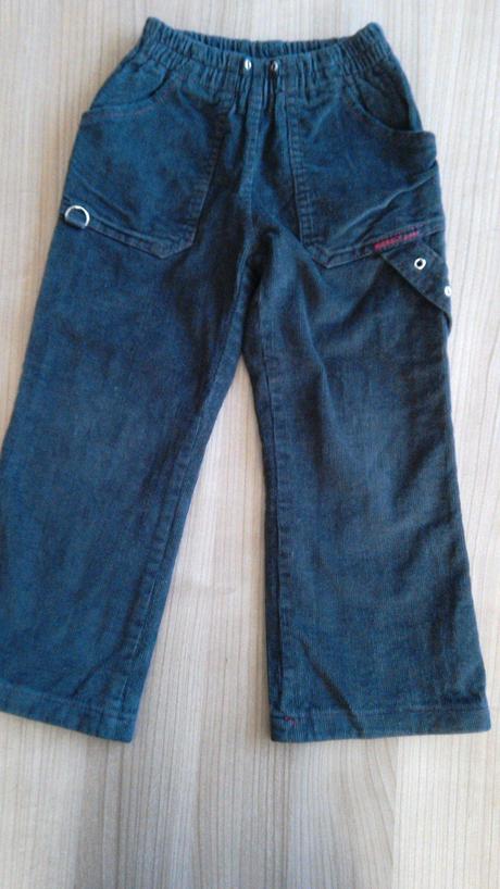 Menčestrové nohavice, 110