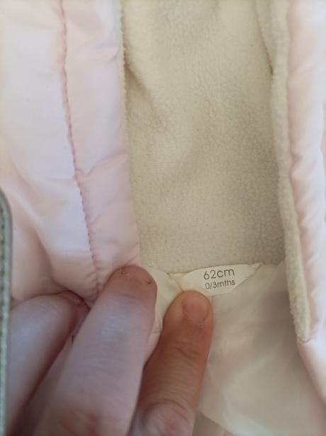 Praktický overal, 62