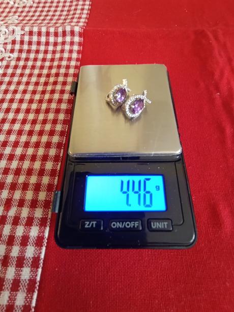 Ametystové náušnice, 