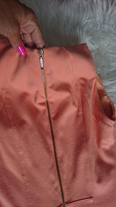 Guess by marciano krásne šaty  40/s, guess,s