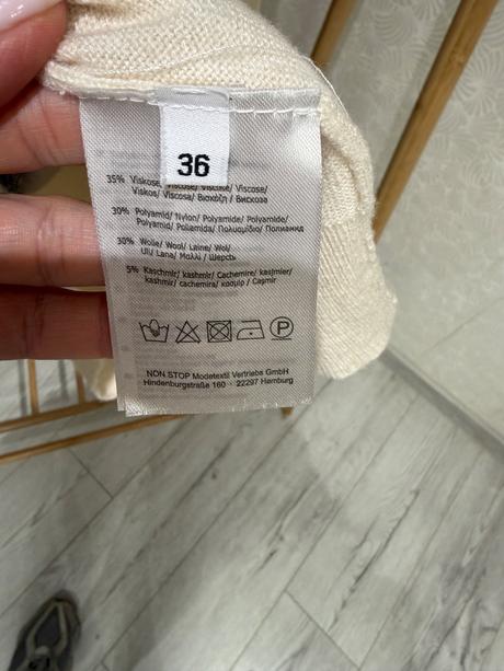 Dlhsi sveter malvin, s