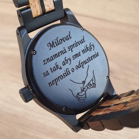 Drevené hodinky horizont,