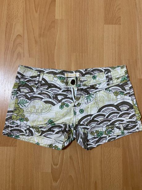 Bielo-zelené šortky, m