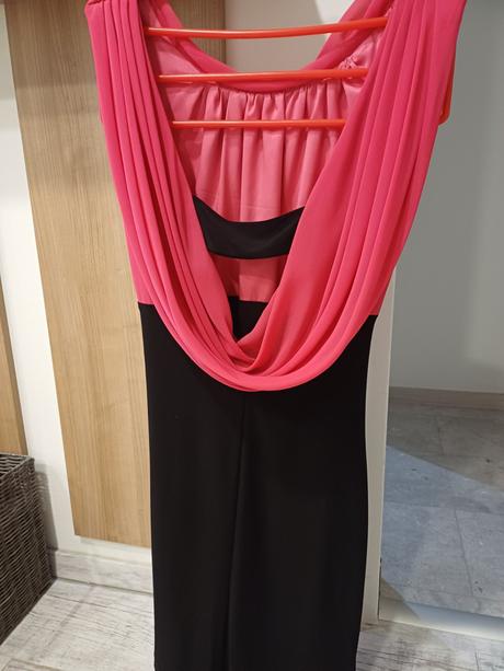 Spoločenské šaty, 42