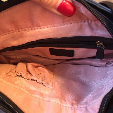 Krásna kabelka zn. ri2k, 