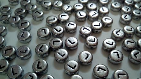 Korálky písmenka strieborné l, 