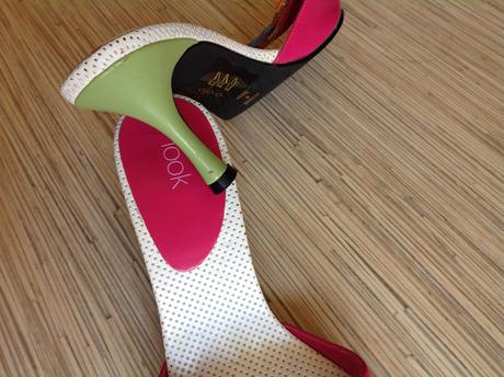 Kvietkované šľapky look, 38