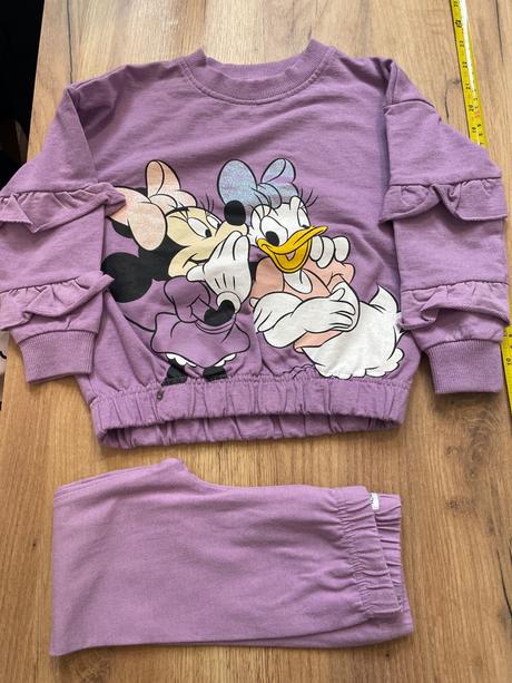 Mikina s legínami, sinsay,104