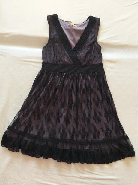 Krajkové šaty zn. frock and frill, m