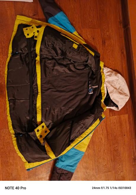 Chlapčenska zimná bunda, 152