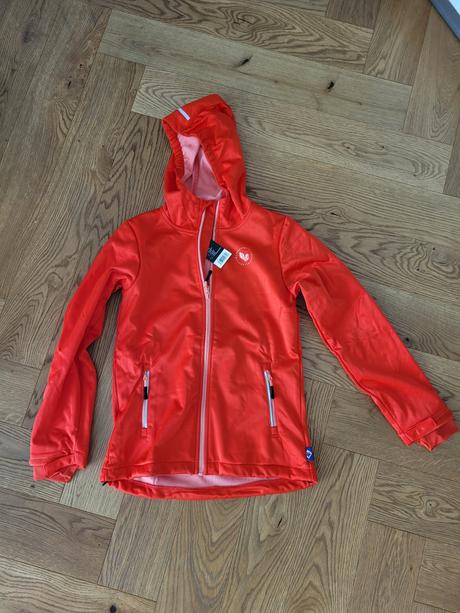 Softshellova bunda, 146 / 152