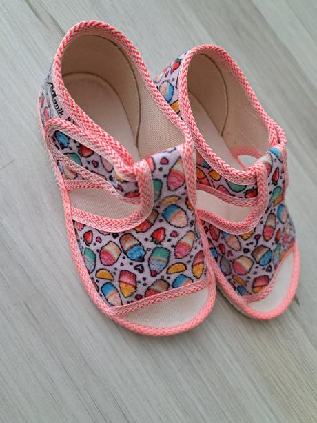 Manik papučky, manik,24