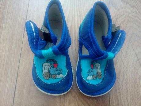 Dojčenské sandálky, s´botex,<17