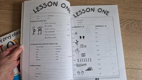 Dve knihy angličtina, 