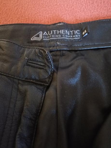 Predám moto kožené nohavice, authentic,44