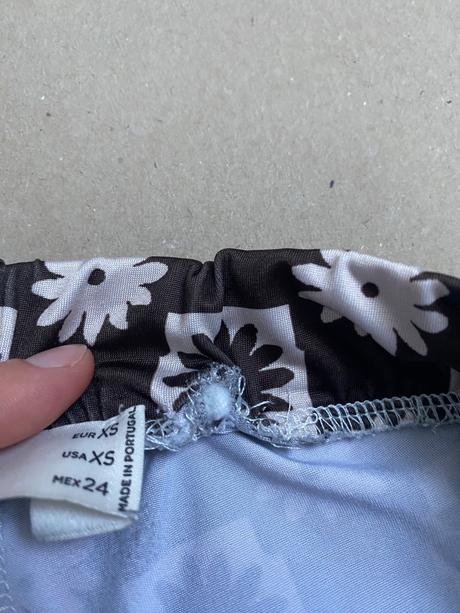 Flare pants s kvetinkami, pull&bear,xs