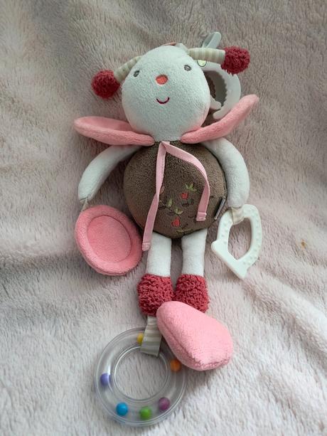 Chrobáčik na zavesenie, 