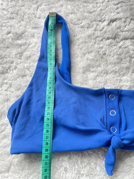 Modry rebrovany vrch plaviek, new yorker