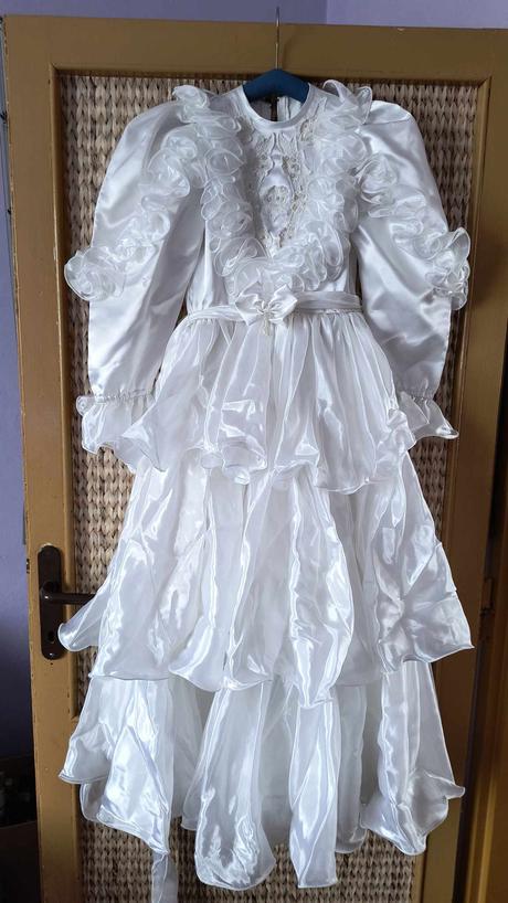 Šaty na 1.sv.p., 122