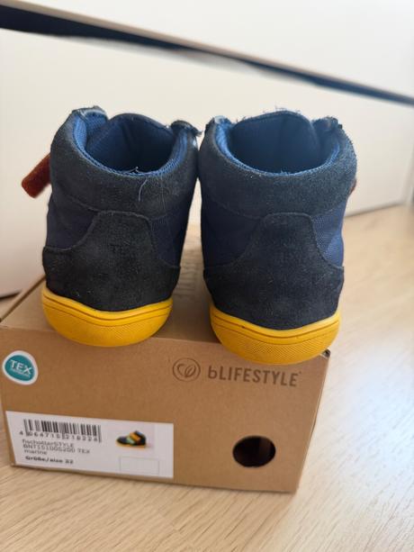 Clenkove topanky s membranou, 32