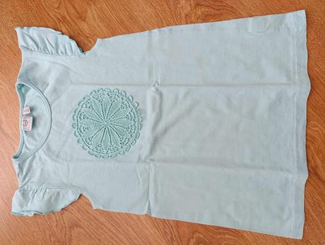 Dievčenské tričko, 116