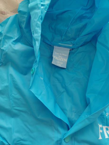 Frozen pršiplášť, 128