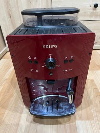 Predám automatický kávovar krups ea81 bordový, krups