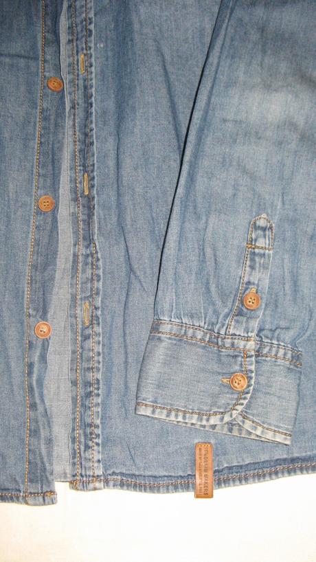 Riflova košeľa, 158