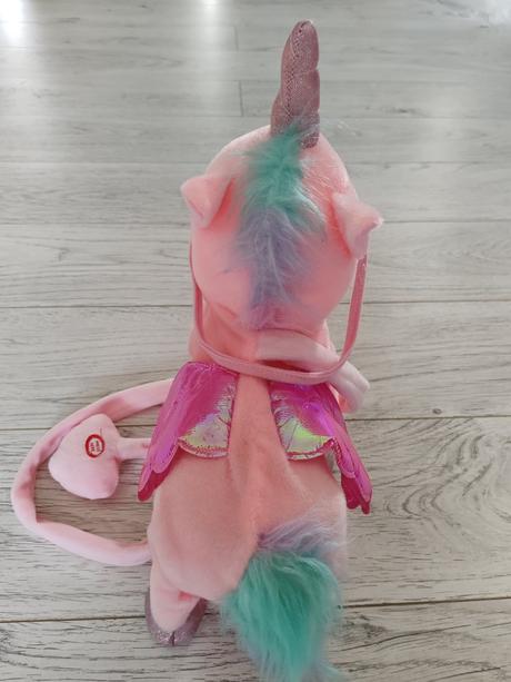 Predám cválajúceho jednorožca, 