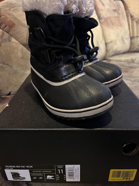 Sorel snehule, sorel,28