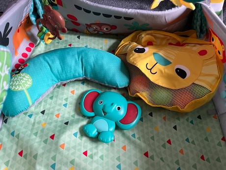 Bright starts deka na hranie 5v1,