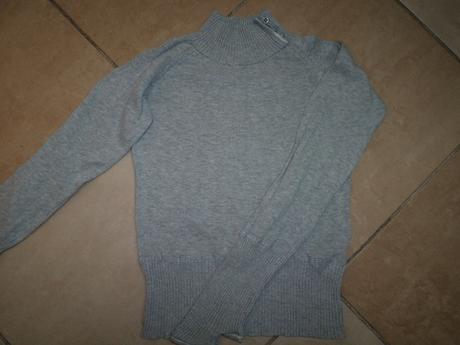 Rolákový svetrík s rukavičkami v.134, 134