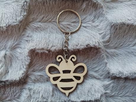 Prívesky / kľúčenky včielka, 