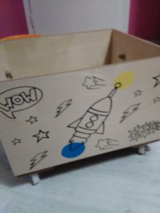 Drevené boxy na kolieskach,