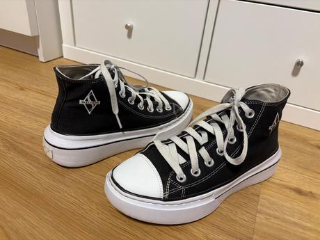 Kotníkové tenisky, skechers,35