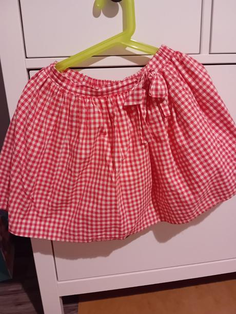 Karovana červená sukna, 116