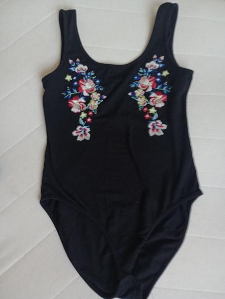 Vyšívané body, new look,s