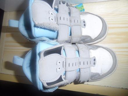 Kotnikove tenisky, adidas,23