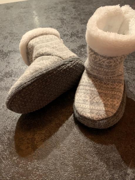 Nasuvacie papuče, h&m,22 / 23