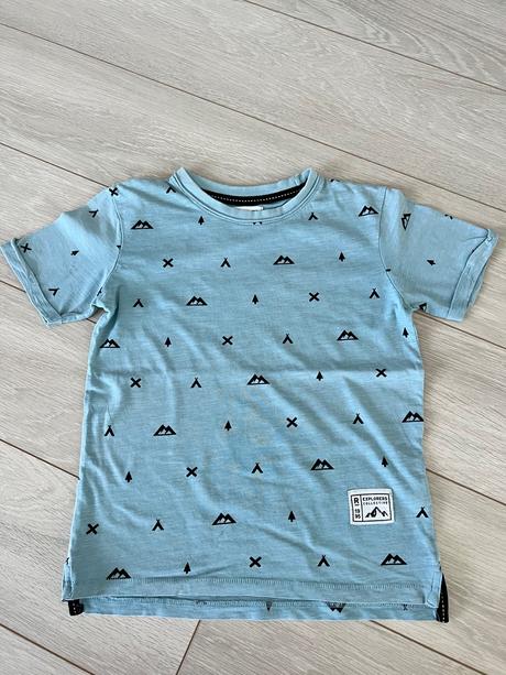 Tricko, reserved,122