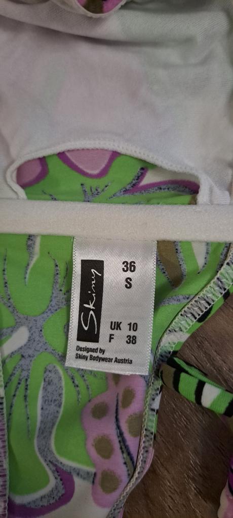 Plavky s nové, skiny,s