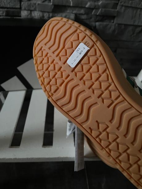 Adidas v.40, adidas,40