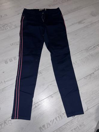 Damske nohavice a leginy, m