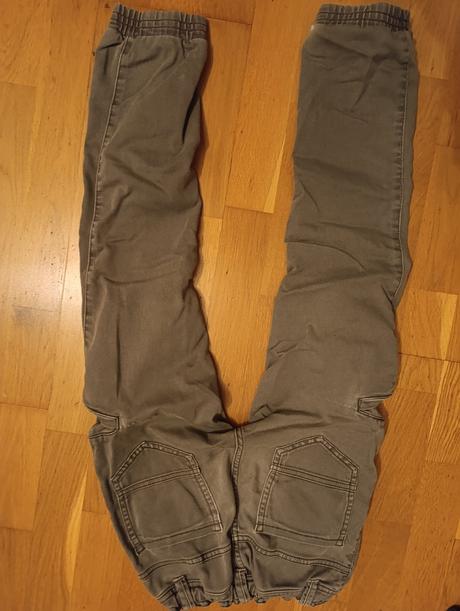 Nohavice, chapter young,146