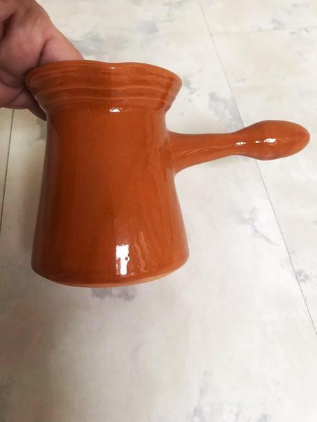 Džezva z prírodnej pálenej keramiky, 