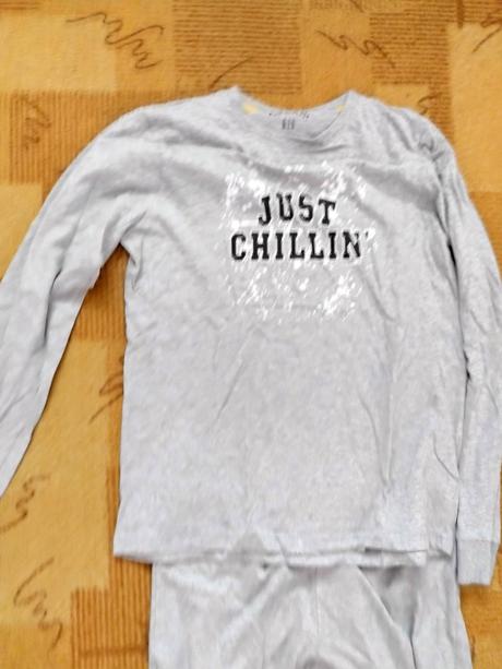 Chlapčenské pyzamo, 158