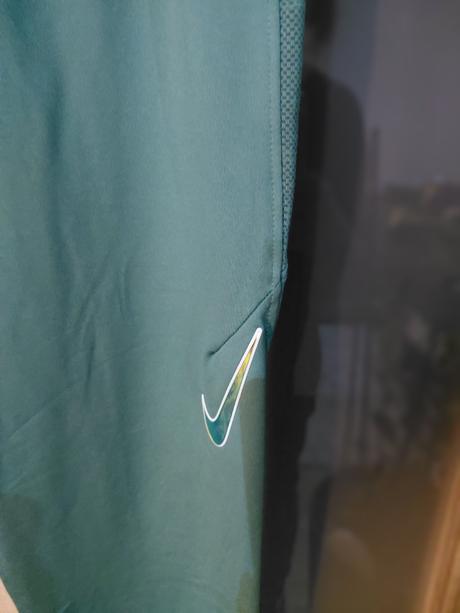 Funkčné tepláky m-ko, nike,m