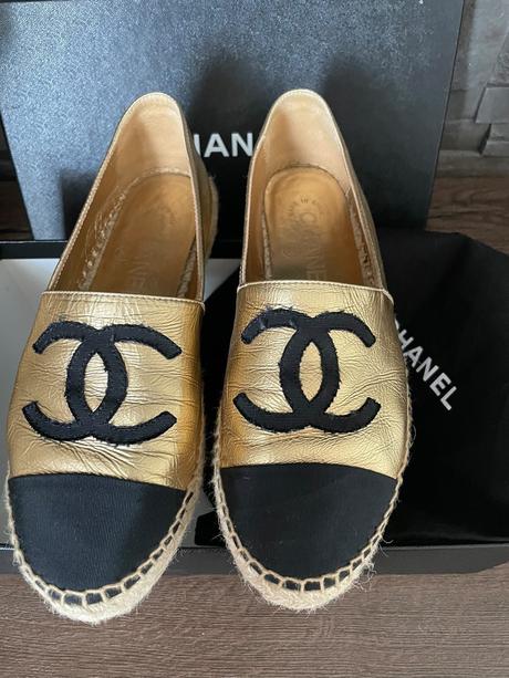 Chanel, 35