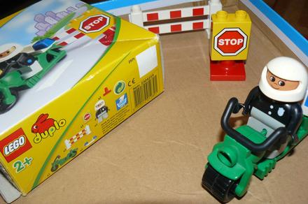 Lego duplo-policajt,