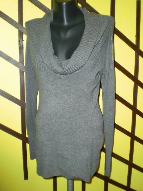 Dámsky svetrík red queen fashion., m / s / xs